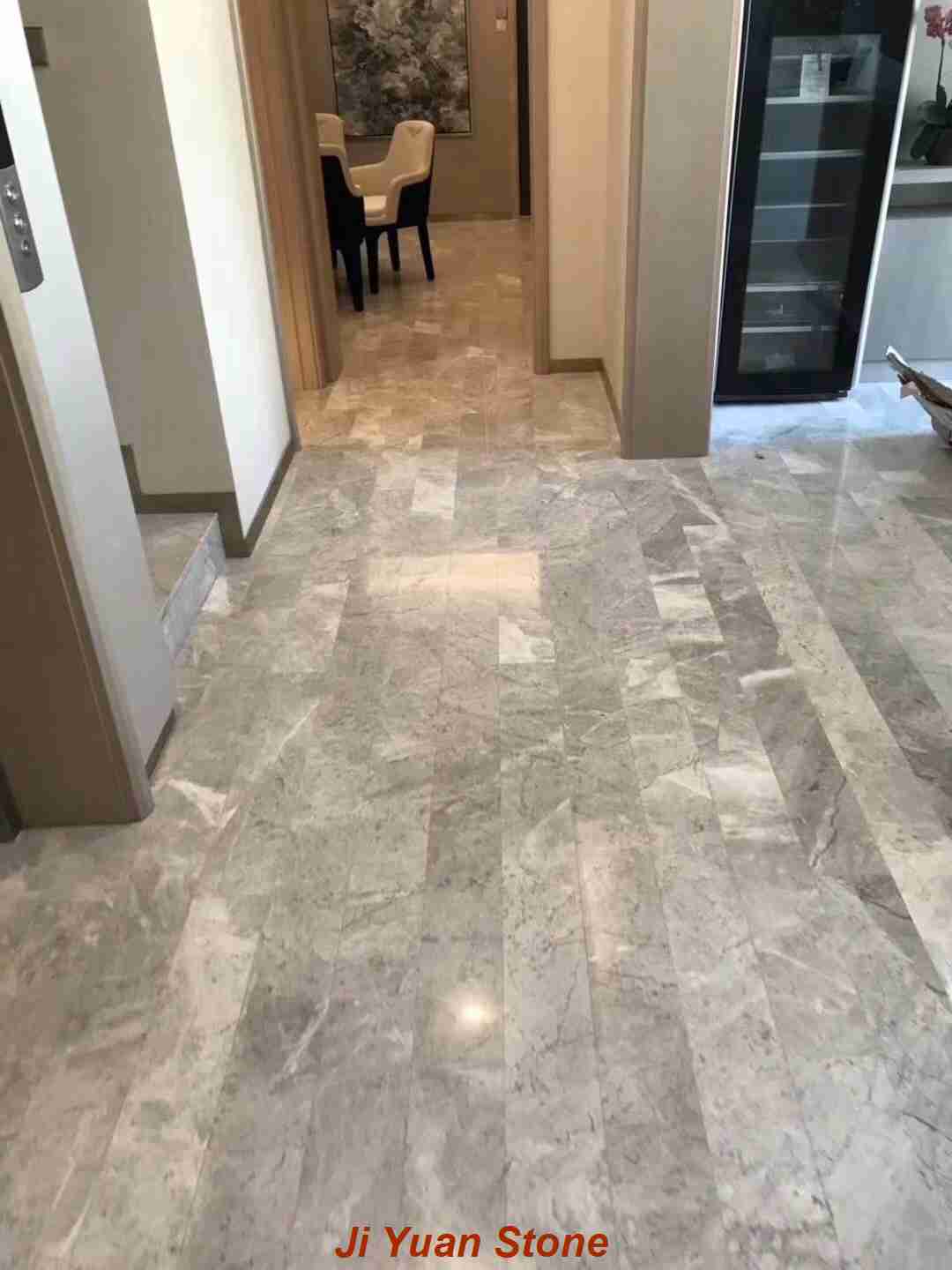 Dark grey bathroom,grey and white floor tiles,grey subway tiles kitchen,grey and white tiles,grey stone backsplash,grey white bathroom,grey brick backsplash